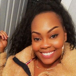 Meet your Posher, Kenysha